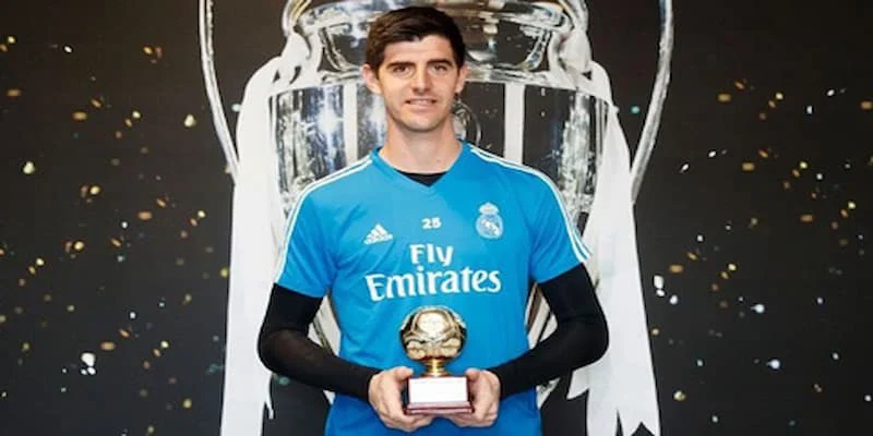 Thibaut Courtois - Khả năng phản xạ và chiều cao ấn tượng